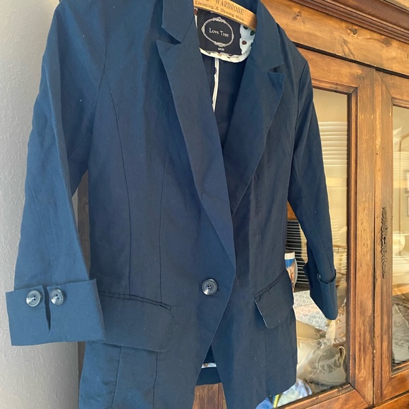 Love Tree Navy Blue Linen Blazer - Picture 2 of 6
